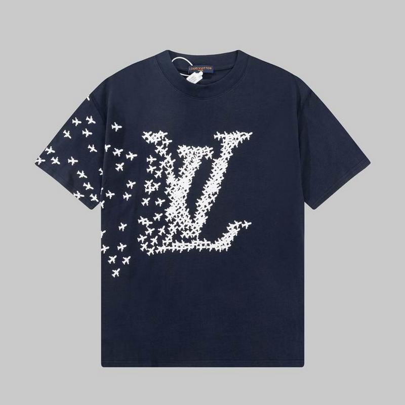 Louis Vuitton Men's T-shirts 138